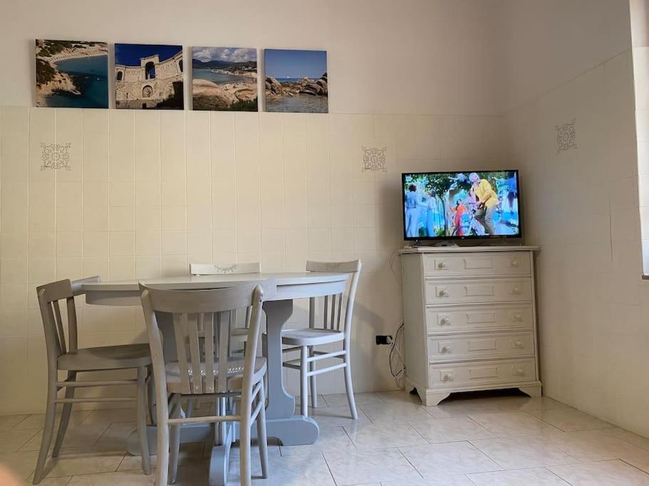 Casa Rosa Di Maria Gabriella San Vito A 30 Km Da Villasimius Eksteriør billede